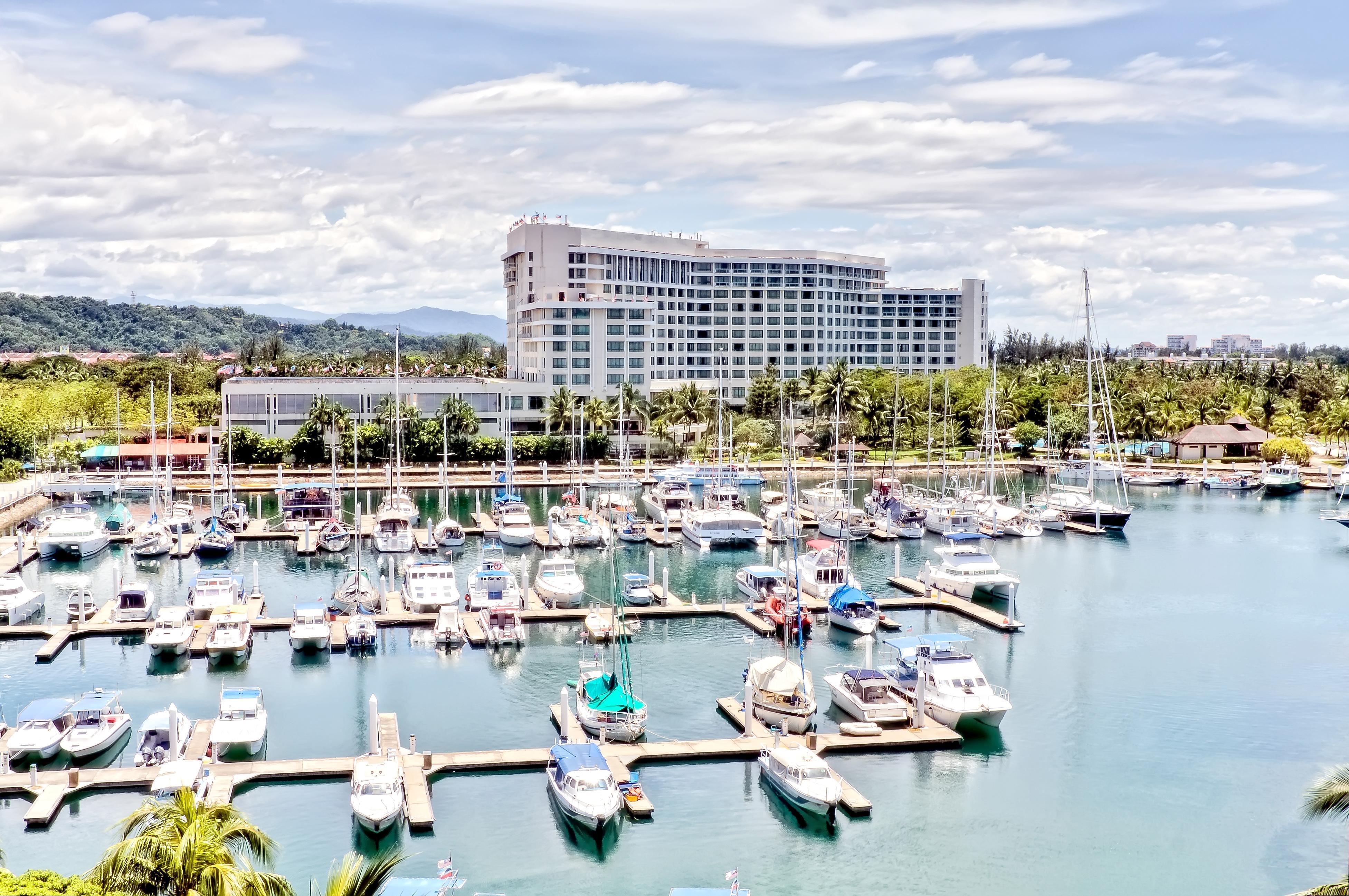 The Pacific Sutera Hotel Kota Kinabalu Exterior photo The Cairns Marina